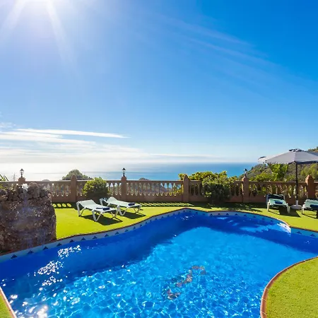 Villa Bonifacio Maro